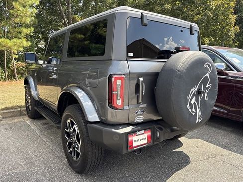 Used 2022 Ford Bronco Outer Banks image 16