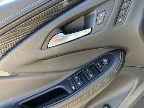 Used 2018 Buick Envision Essence w/ LPO, Hit The Road Package FWD image 31