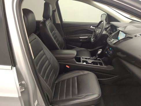 Used 2019 Ford Escape Titanium FWD image 21