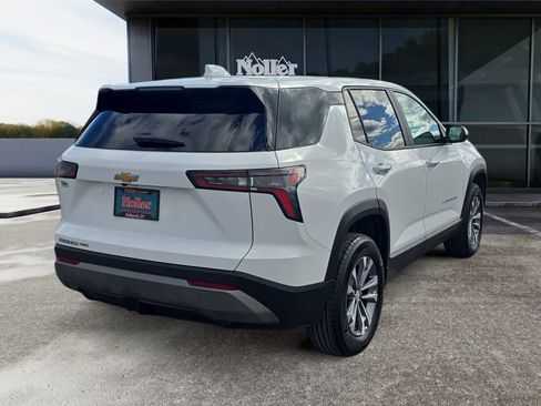 Used 2026 Chevrolet Equinox LT image 2