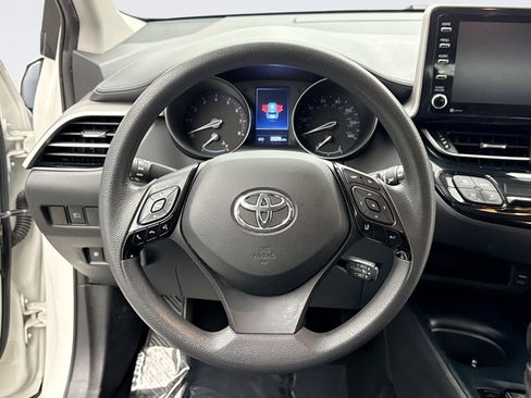 Used 2021 Toyota C-HR LE image 12
