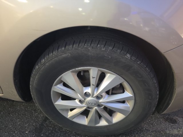 Used 2015 Kia Sedona LX FWD image 6