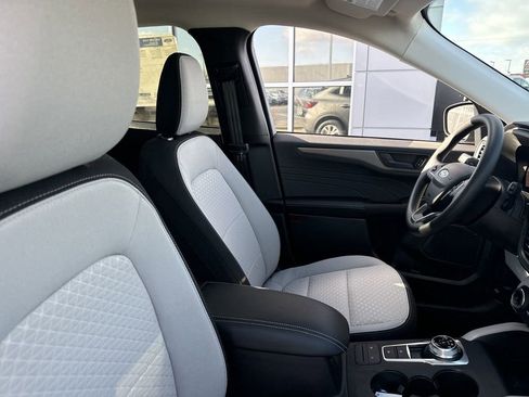 New 2025 Ford Escape Active image 14