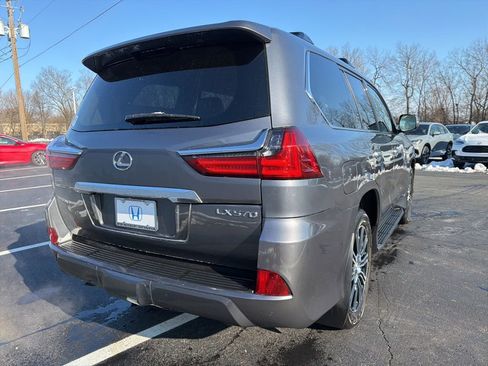 Used 2020 Lexus LX 570 4WD w/ Luxury Package image 5
