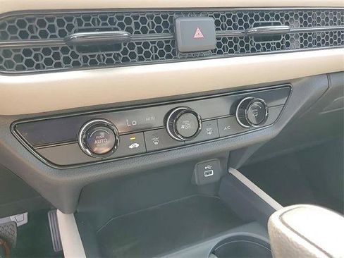 New 2025 Honda HR-V LX image 21