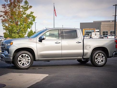 Used 2023 Chevrolet Silverado 1500 LTZ w/ Z71 Off-Road Package AWD/4WD image 12