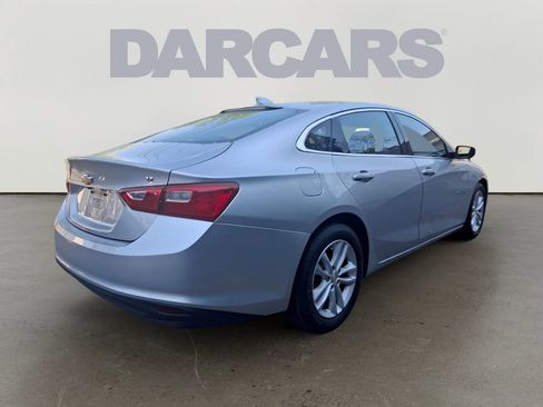 Used 2016 Chevrolet Malibu LT w/ Leather Package FWD image 6