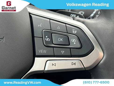 Certified 2024 Volkswagen Atlas Cross Sport SEL R-Line image 33