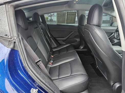 Used 2018 Tesla Model 3 Long Range image 12