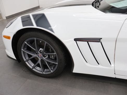 Used 2013 Chevrolet Corvette Grand Sport w/ 4LT Preferred Equipment Group RWD image 34