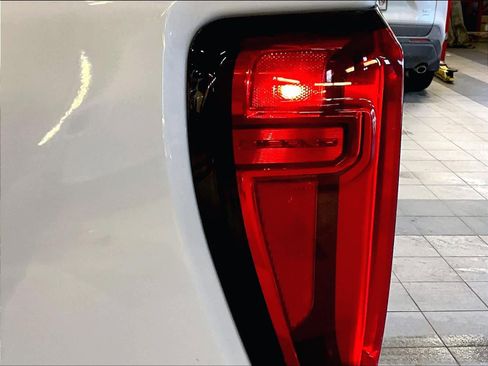 Used 2024 GMC Sierra 1500 Denali w/ Denali Reserve Package image 35