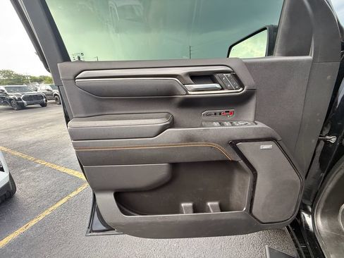 Used 2023 GMC Sierra 1500 AT4 w/ Technology Package AWD/4WD image 11