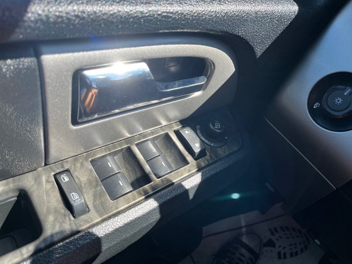Used 2016 Ford Expedition Limited RWD image 22