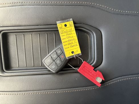 Used 2022 Chevrolet Tahoe High Country image 26