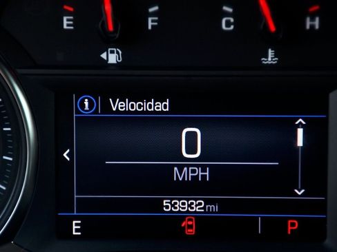 Used 2023 GMC Terrain SLE w/ Driver Convenience Package image 22