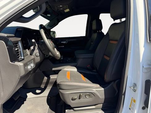 Used 2025 GMC Sierra 1500 AT4 AWD/4WD image 11