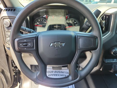 Used 2021 Chevrolet Silverado 1500 Custom Trail Boss AWD/4WD image 25