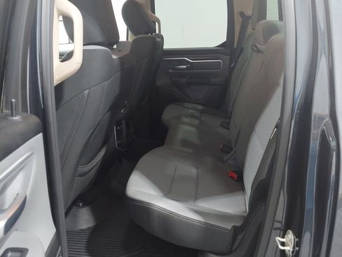 Used 2020 RAM 1500 Big Horn AWD/4WD image 14