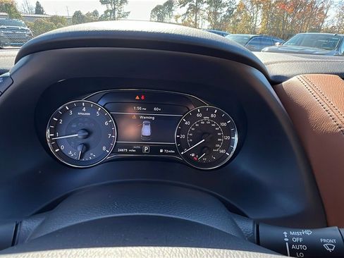 Used 2024 INFINITI QX80 Sensory w/ Cargo Package image 30