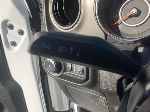 Used 2022 Jeep Wrangler Unlimited Sport AWD/4WD image 28