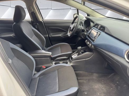 Used 2025 Nissan Versa SV w/ Trunk Package image 13