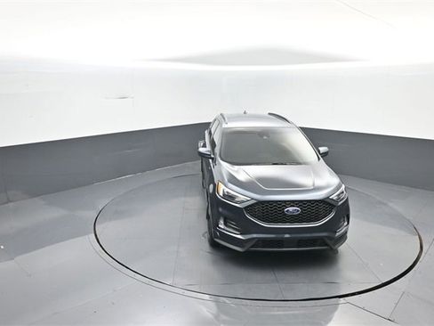 Used 2022 Ford Edge ST-Line image 19