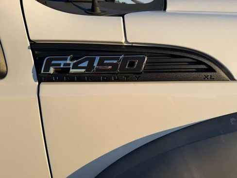 Used 2011 Ford F450 XL w/ PWR Equipment Group image 6