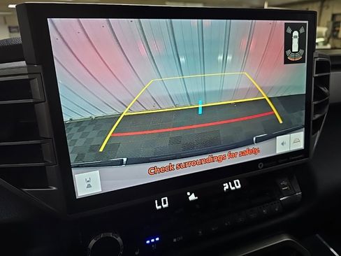 Used 2022 Toyota Tundra Limited image 23