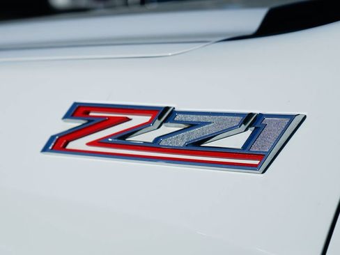 Used 2021 Chevrolet Silverado 1500 LT Trail Boss w/ Convenience Package II image 41