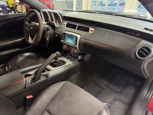 Used 2014 Chevrolet Camaro ZL1 RWD image 21