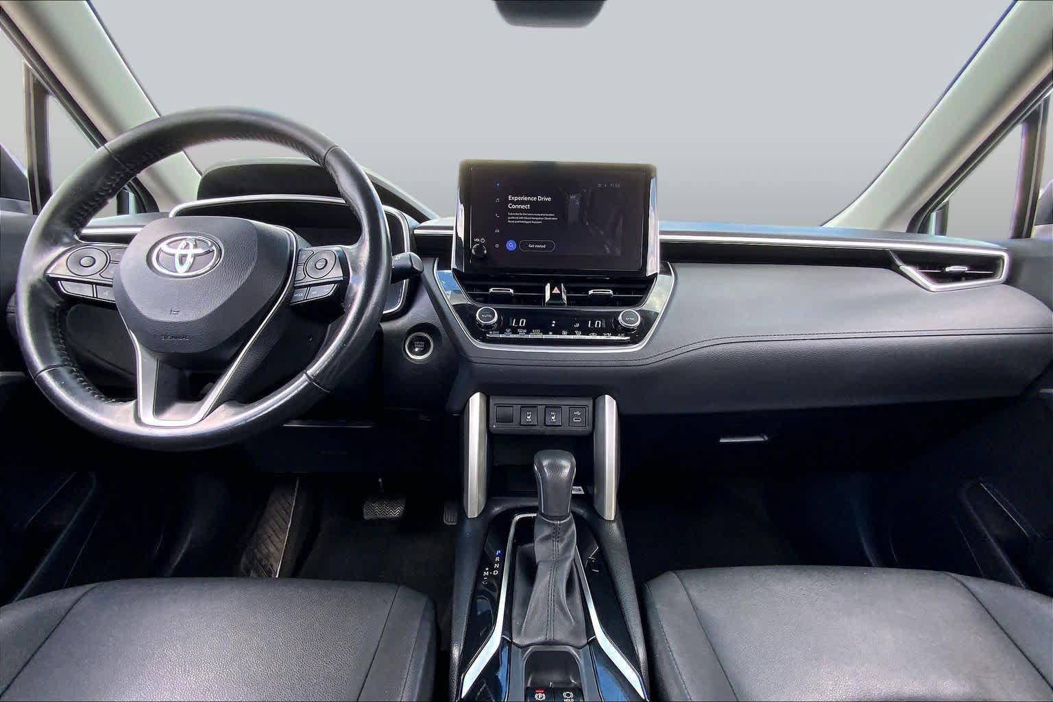 Used 2023 Toyota Corolla Cross XLE AWD/4WD image 15