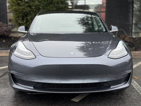 Used 2019 Tesla Model 3 Long Range image 3