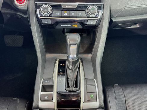 Used 2016 Honda Civic Touring image 32