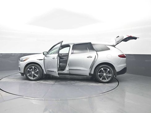 Used 2021 Buick Enclave Essence w/ Sport Touring Edition image 5