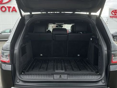 Used 2018 Land Rover Range Rover Sport HSE image 23