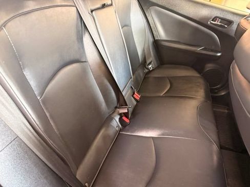 Used 2022 Toyota Prius XLE FWD image 25