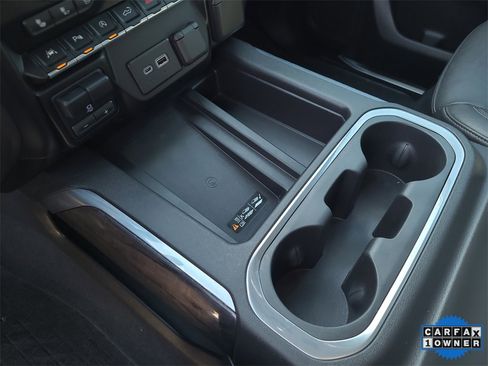 Used 2020 Chevrolet Silverado 1500 LTZ image 32