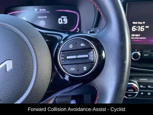 Used 2023 Kia Soul GT-Line w/ GT-Line Technology Package FWD image 12