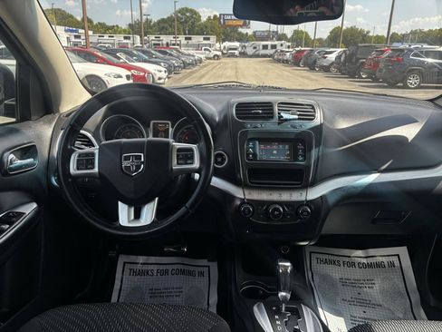 Used 2016 Dodge Journey SE w/ Flexible Seating Group FWD image 21