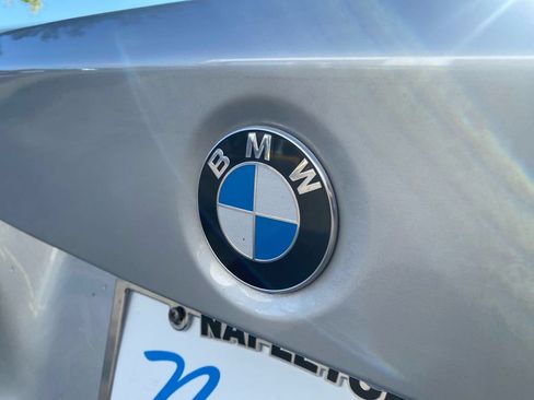 Used 2018 BMW 330i Sedan w/ M Sport Package RWD image 27