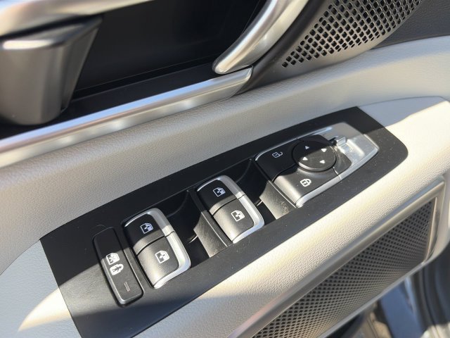 Certified 2024 Kia Telluride S w/ S Sunroof Package AWD/4WD image 23