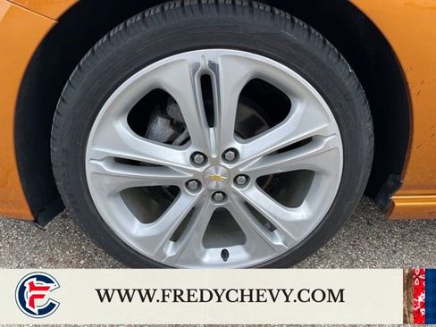 Used 2017 Chevrolet Cruze Premier w/ RS Package FWD image 14