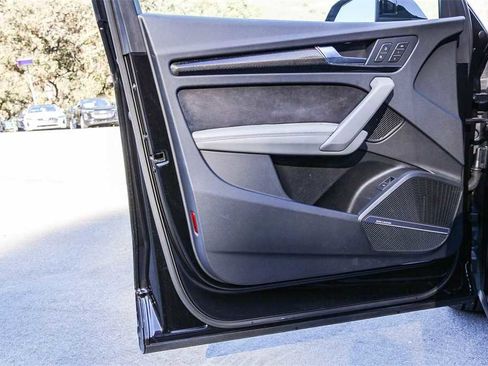 Used 2024 Audi SQ5 Prestige w/ Prestige Package image 22