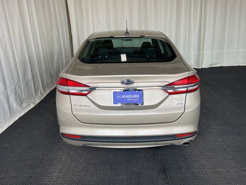 Used 2017 Ford Fusion SE FWD image 32