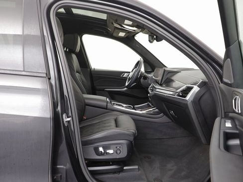 Certified 2023 BMW X7 xDrive40i w/ M Sport Package image 20