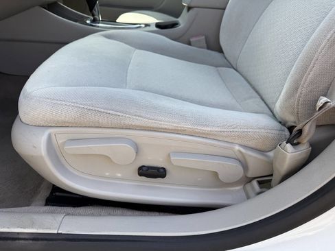 Used 2013 Chevrolet Impala LT image 15