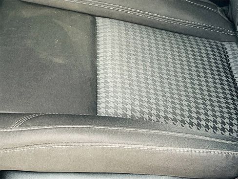 Used 2020 Dodge Charger SXT w/ Driver Convenience Group image 19