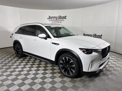 Used 2024 MAZDA CX-90 Plug-In Hybrid w/ Premium Plus AWD/4WD image 3