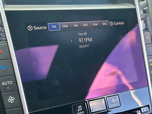 Used 2017 INFINITI Q60 Red Sport 400 image 18