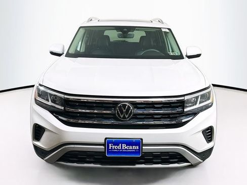 Used 2023 Volkswagen Atlas SEL AWD/4WD image 2